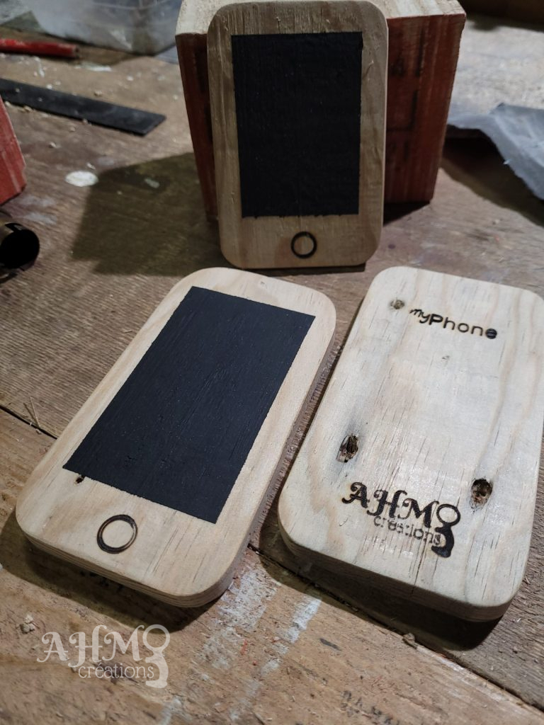 MyPhone en Bois pour Enfants • © AHM Créations