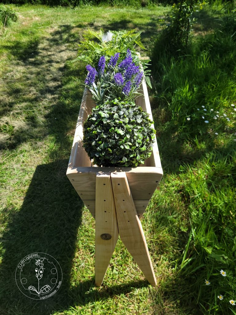 Jardiniere avec Pied • © AHM Créations