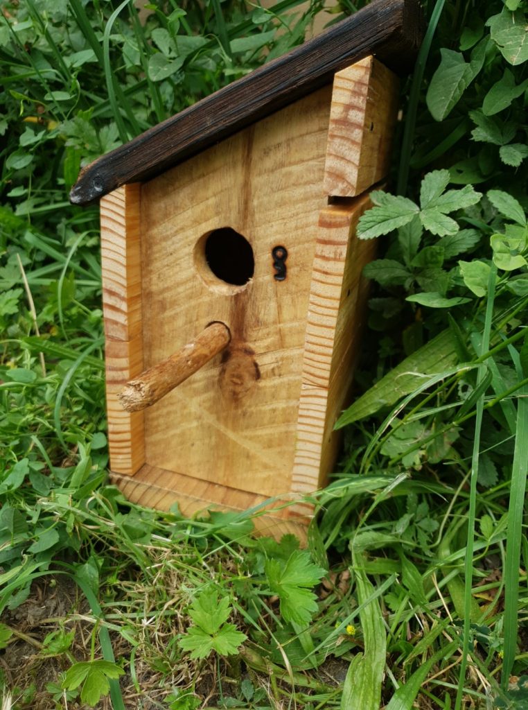 Nichoir Oiseaux Grecque • © AHM Créations