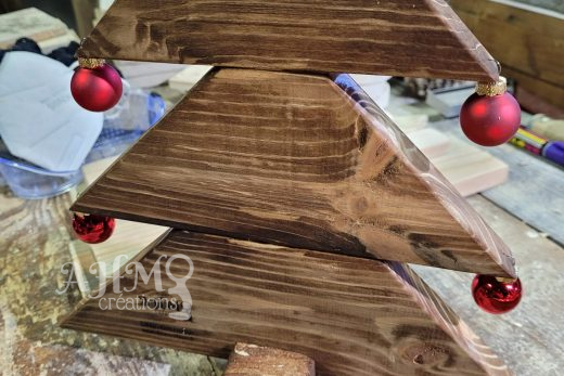 Sapin de Noël (couleur Rouge) • © AHM Créations