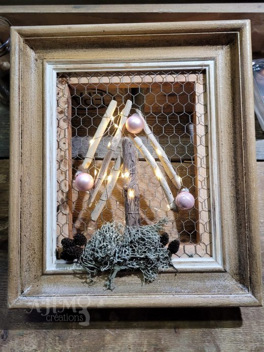 Cadre Sapin de Noël (couleur Rose) • © AHM Créations