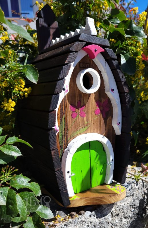 Nichoir Oiseaux - Chalet de Montagne (vert/blanc) • © AHM Créations