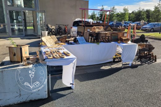 Notre stand a la marché noctune (chaque mardi 19h a 23h) a Chaillé les Marais cette ete